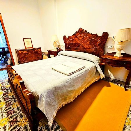 La Traviata - Bunol Aparthotel Szoba fotó
